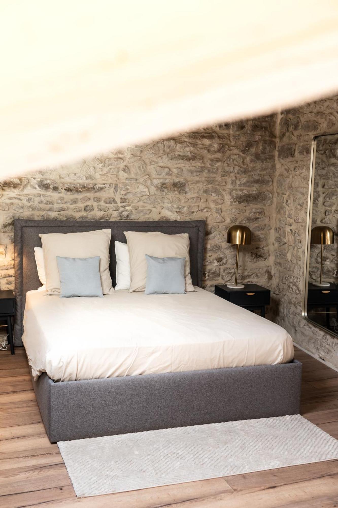 L'Etoile - Duplex Cosy De 50M2 En Centre-Ville 尼姆 外观 照片